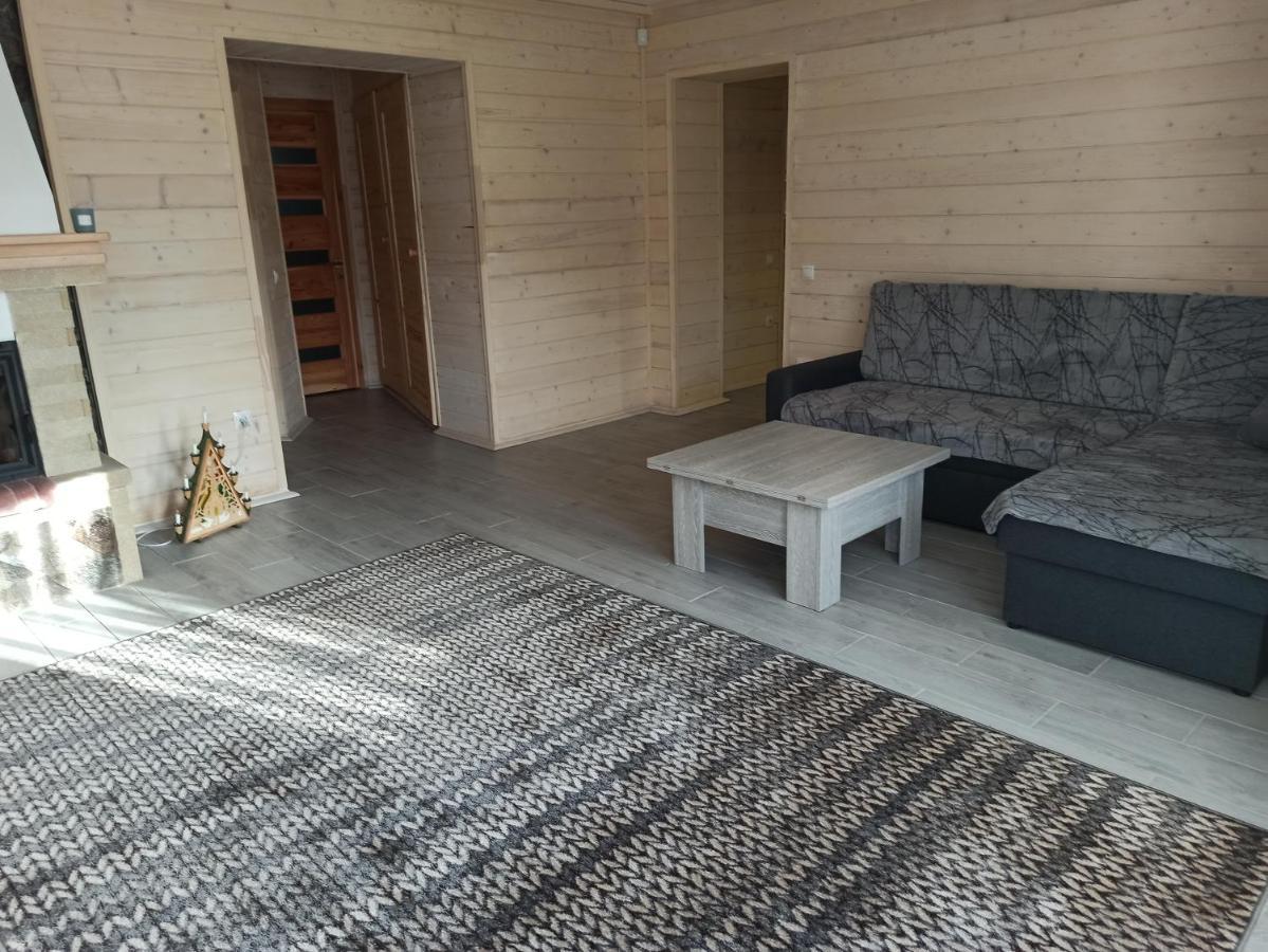 Brand New 2020 Specious Apartment Druzi 2 Poljanyzja Exterior foto